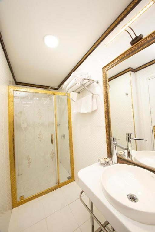 Phosphorion Hotel Istanbul Eksteriør billede Bathroom
