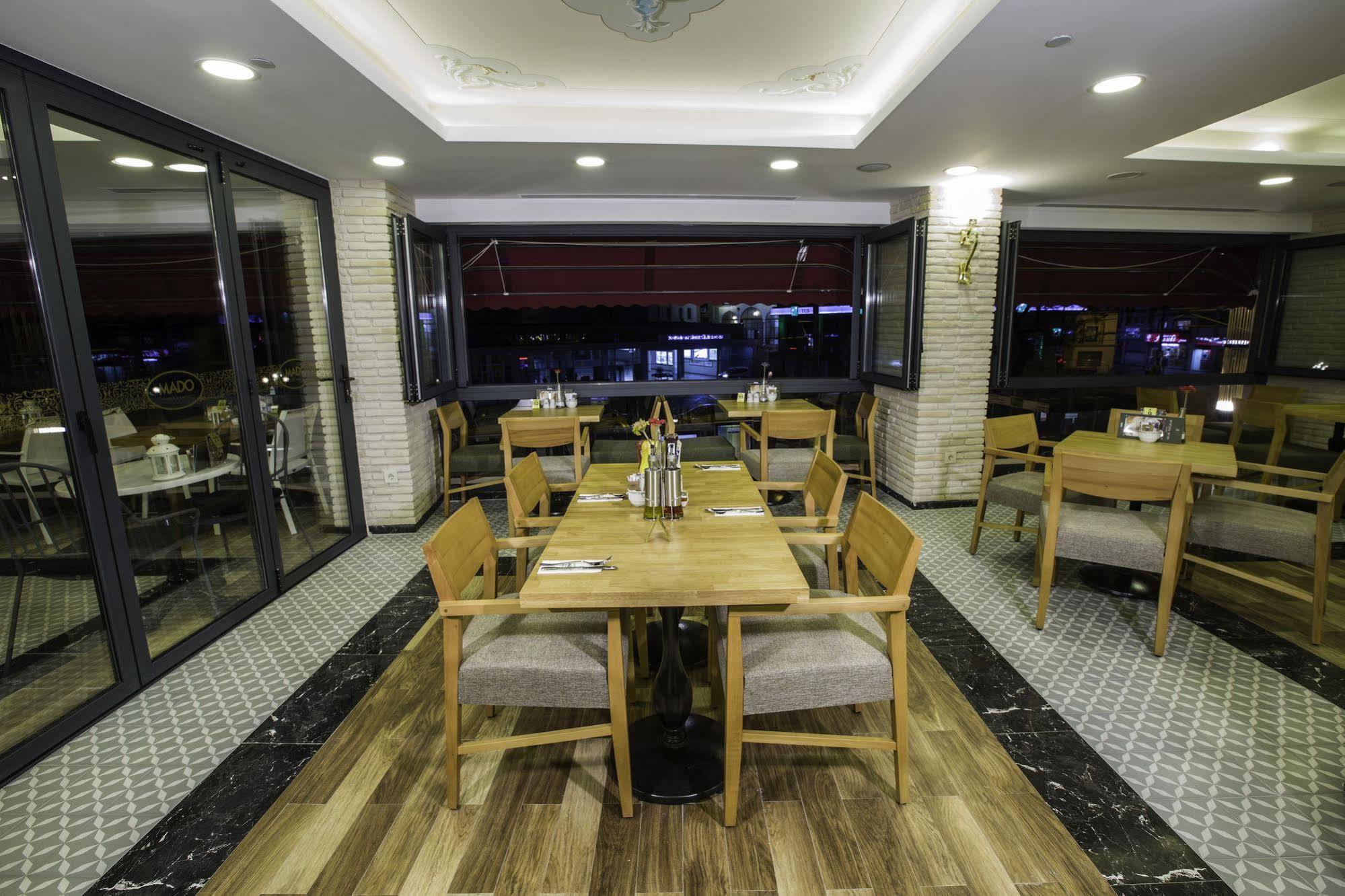 Phosphorion Hotel Istanbul Eksteriør billede Restaurant