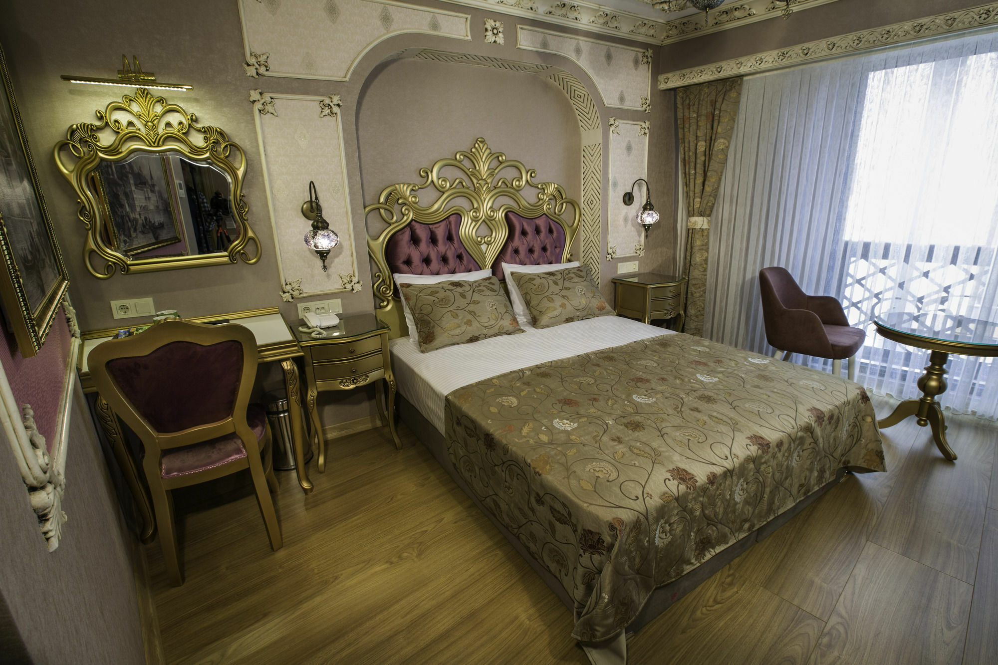 Phosphorion Hotel Istanbul Eksteriør billede A room at the hotel
